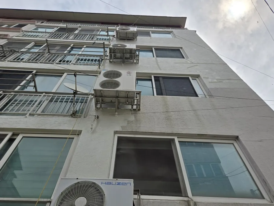 경남 거제시 외벽 방수 도장 전 공동주택 외벽