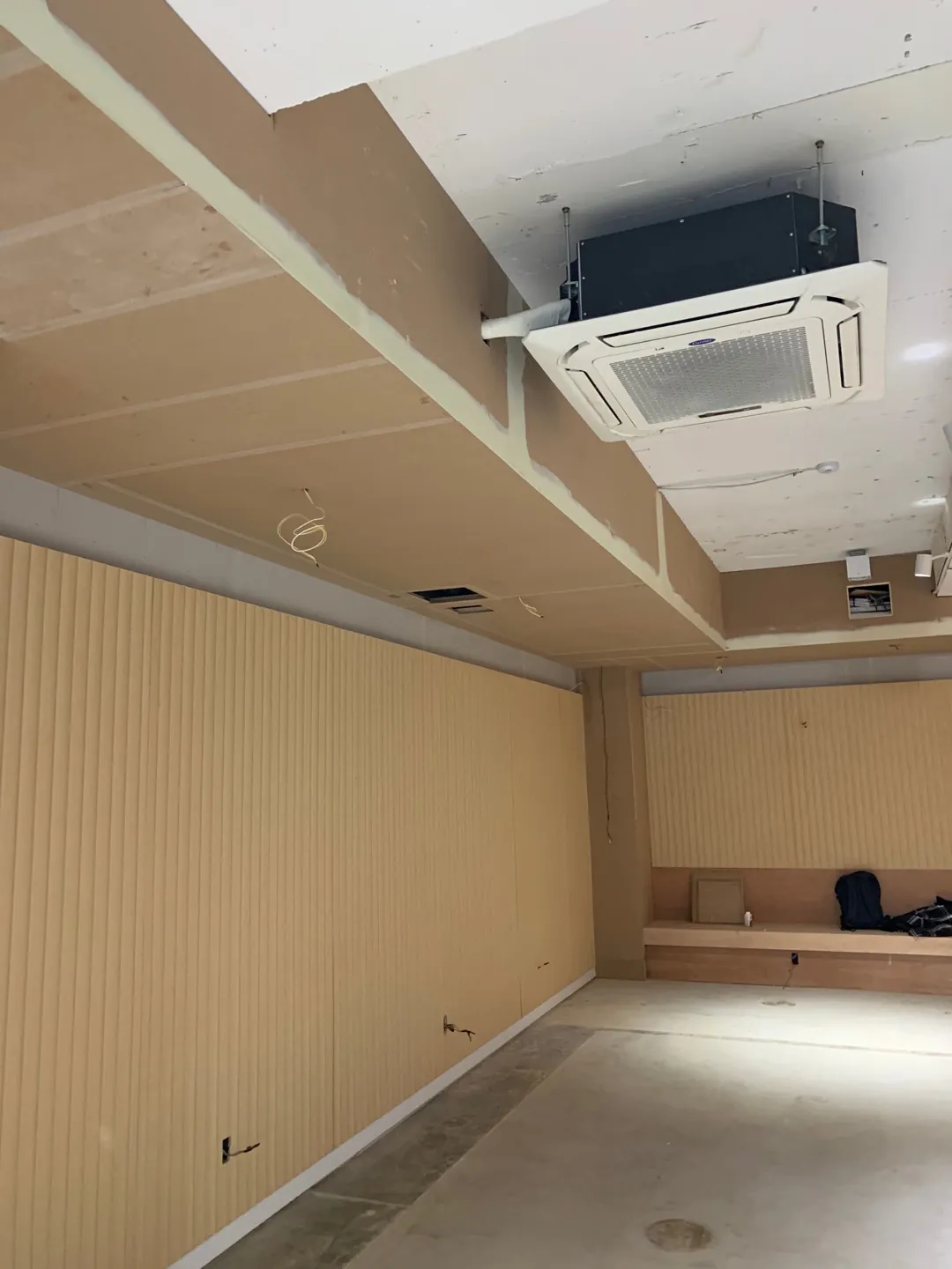 페인트 리브 보드 포인트 벽과 천장 바탕